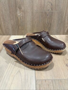 Troentorps Raphael Brown Leather Clog Mules Wood Platform Buckle Studded size 38